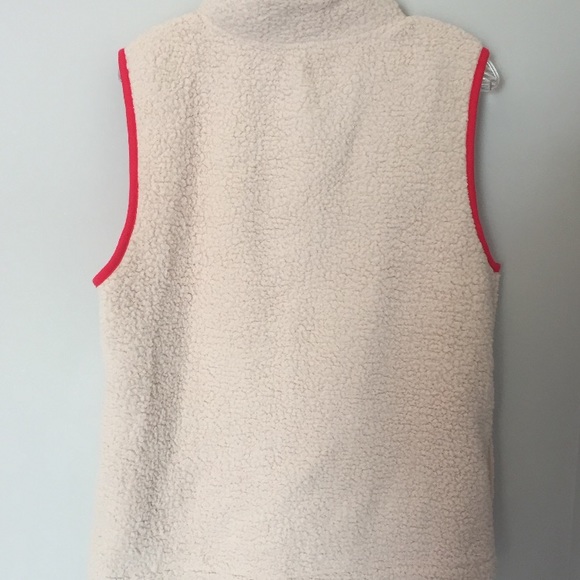 PINK Sherpa Vest - Picture 2 of 10